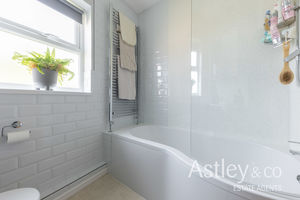 bathroom- click for photo gallery